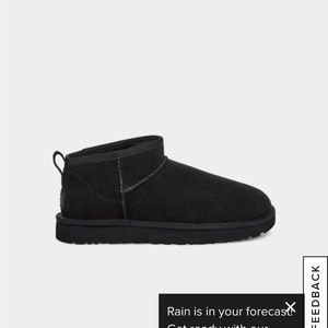 Black ultra mini uggs